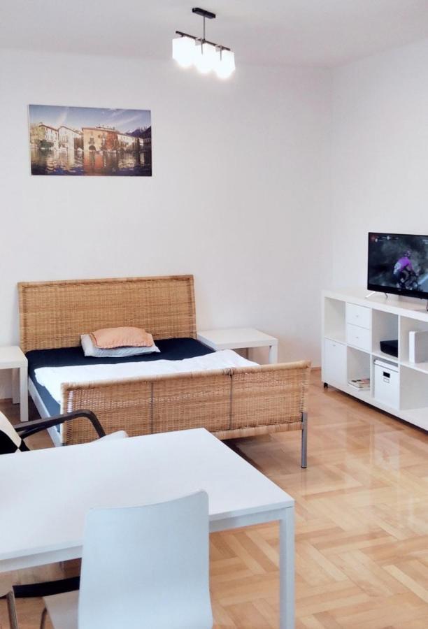 Apartament Hallera Square Warsaw 27M2 Zewnętrze zdjęcie